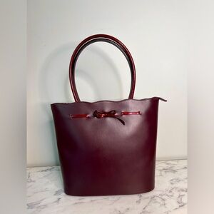 Focus Paris leather tote in maroon